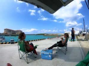 港でのんびり休憩